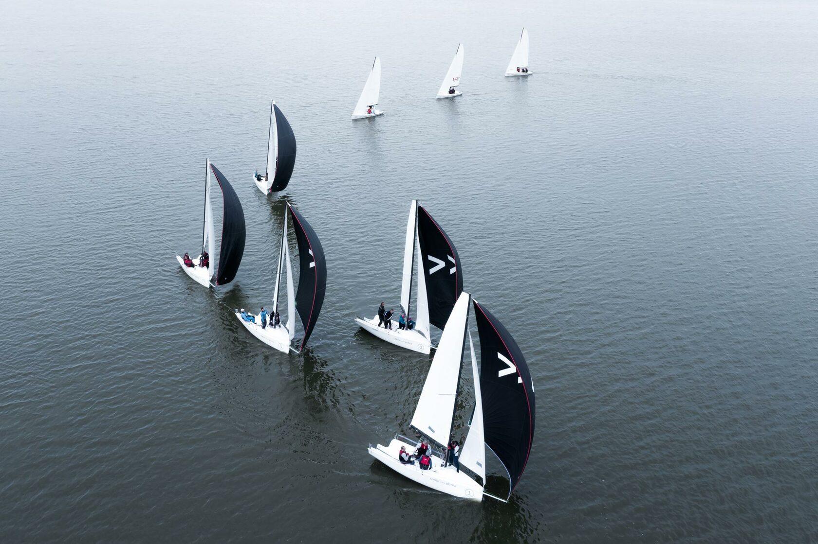 Regatas de vela en el Golfo de Vizcaya